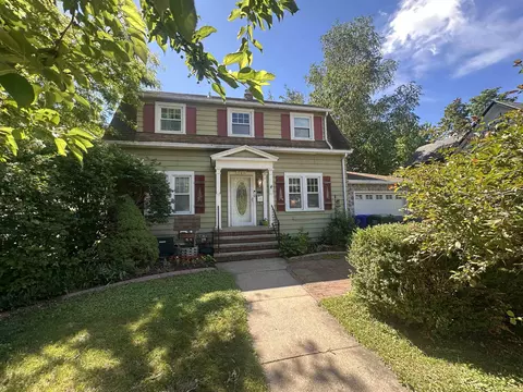 720 Grignon St, Kaukauna, WI 54130