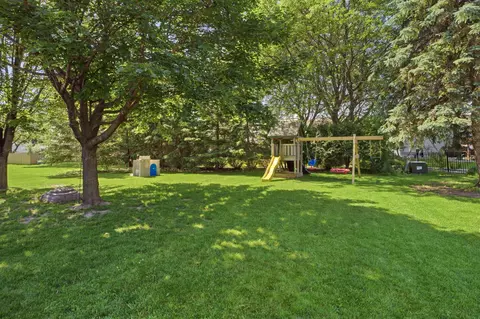 Exterior - 2025 W Harvest Dr, Appleton, WI 54914 photo 6 of 6