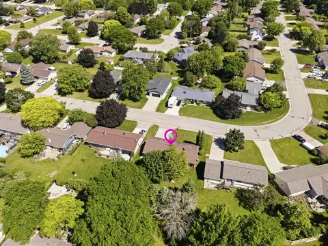 View/Area - 2025 W Harvest Dr, Appleton, WI 54914 photo 2 of 4