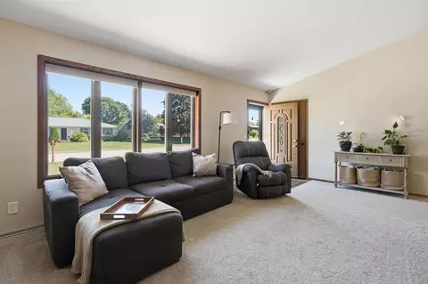 Living - 2025 W Harvest Dr, Appleton, WI 54914 photo 3 of 3
