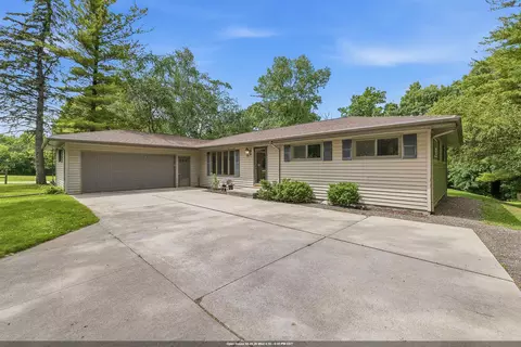 w6878 Riverbend Road, Fond Du Lac, WI 54937