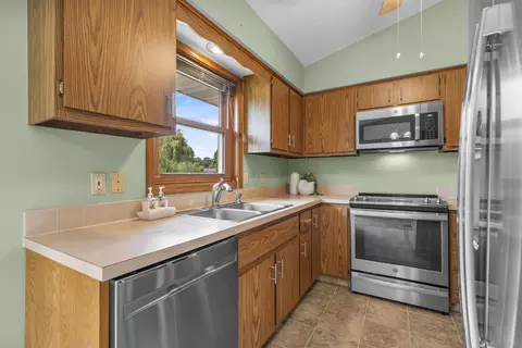 Kitchen - n469 Mayflower Road, Appleton, WI 54914 photo 3 of 4