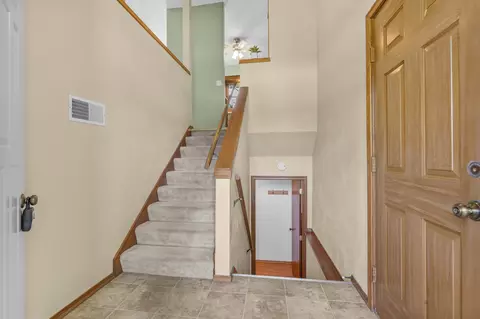 Entry Way - n469 Mayflower Road, Appleton, WI 54914 photo 1 of 5
