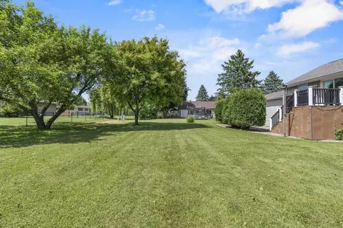 Exterior - n469 Mayflower Road, Appleton, WI 54914 photo 14 of 21