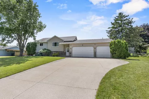 Exterior - n469 Mayflower Road, Appleton, WI 54914 photo 4 of 21