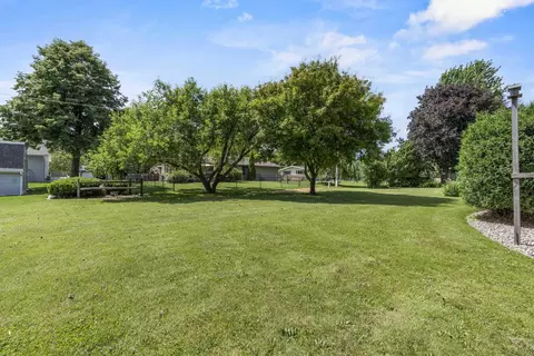 Exterior - n469 Mayflower Road, Appleton, WI 54914 photo 15 of 21