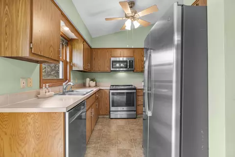 Kitchen - n469 Mayflower Road, Appleton, WI 54914 photo 2 of 4