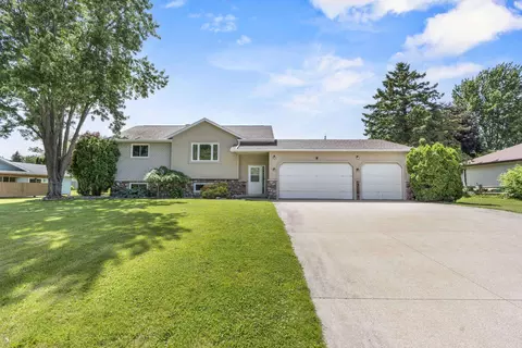 Exterior - n469 Mayflower Road, Appleton, WI 54914 photo 16 of 21