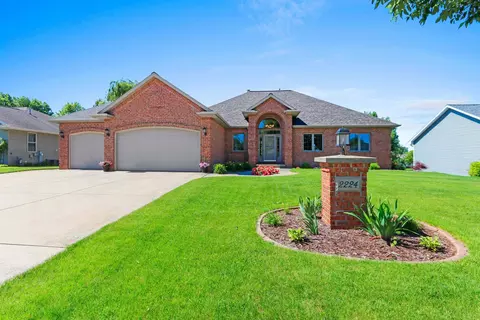 2224 Kaylee Cir, Green Bay, WI 54311
