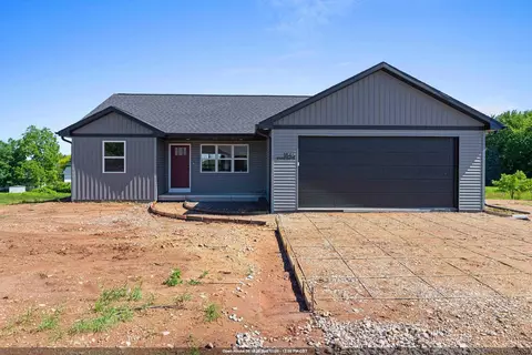 1845 Southland Ln, New London, WI 54961