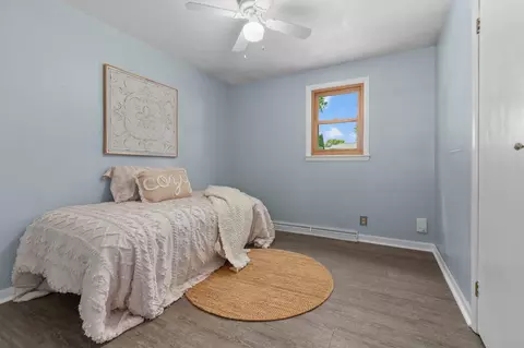 Bedroom - 2213 N Bennett St, Appleton, WI 54914 photo 5 of 6