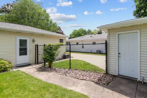 Exterior - 2213 N Bennett St, Appleton, WI 54914 photo 8 of 9