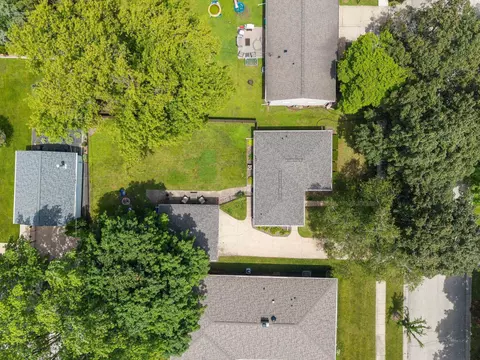 View/Area - 2213 N Bennett St, Appleton, WI 54914 photo 4 of 4