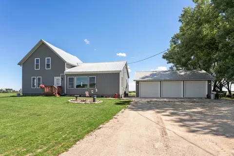 22319 Boxwood Rd, Brillion, WI 54110