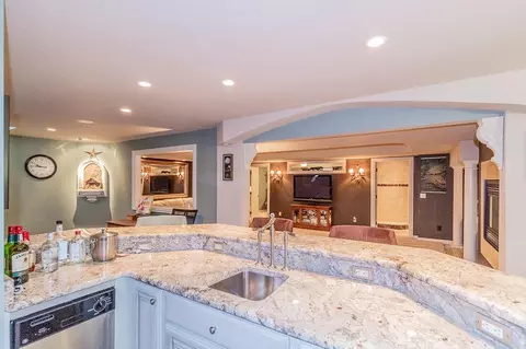 Kitchen - 4731 Westbrook Ct, Appleton, WI 54913 photo 5 of 6