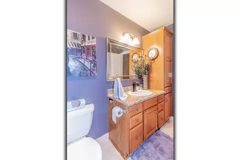 Bath - 4731 Westbrook Ct, Appleton, WI 54913 photo 7 of 12