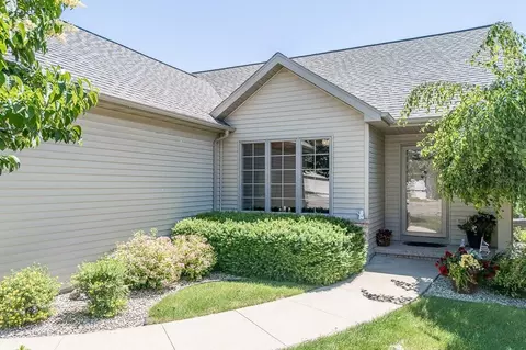 Exterior - 4731 Westbrook Ct, Appleton, WI 54913 photo 4 of 6
