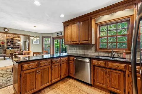 Kitchen - 1837 S Lee St, Appleton, WI 54915 photo 4 of 4