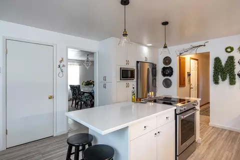Kitchen - 2024 N Eugene St, Appleton, WI 54914 photo 10 of 10