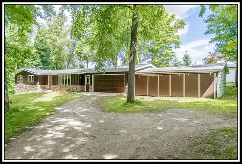 e8488 Stage Road, New London, WI 54961