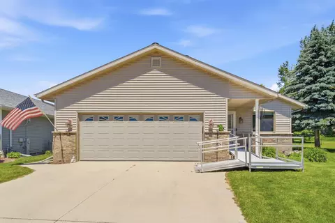 1108 Mahogany Ct, Two Rivers, WI 54241