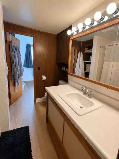 Bath - 722 Wright St, Oshkosh, WI 54901 photo 1 of 3