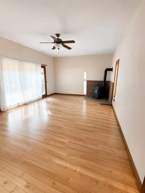 Living - 722 Wright St, Oshkosh, WI 54901 photo 3 of 3