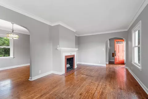 Living - 308 E Glendale Ave, Appleton, WI 54911 photo 3 of 4