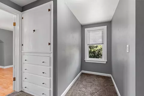 Entry Way - 308 E Glendale Ave, Appleton, WI 54911 photo 8 of 9