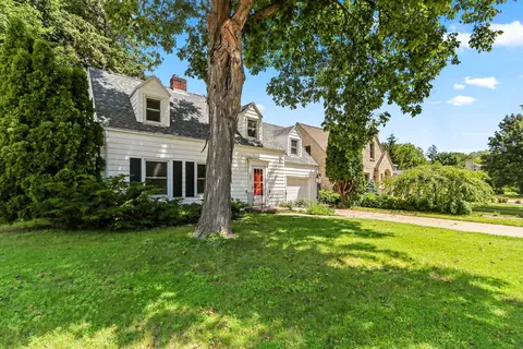 Exterior - 308 E Glendale Ave, Appleton, WI 54911 photo 6 of 12