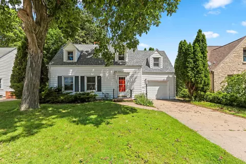 Exterior - 308 E Glendale Ave, Appleton, WI 54911 photo 11 of 12