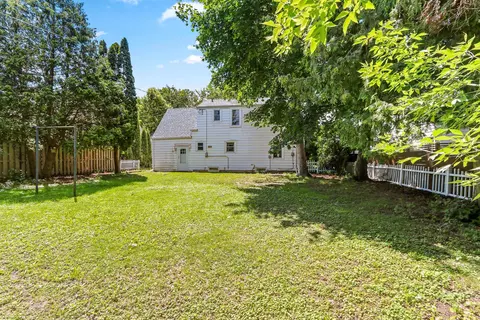 Exterior - 308 E Glendale Ave, Appleton, WI 54911 photo 9 of 12