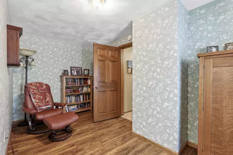 Bedroom - w2530 Brookhaven Drive, Appleton, WI 54915 photo 5 of 7