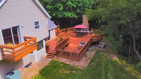 Exterior - w2530 Brookhaven Drive, Appleton, WI 54915 photo 14 of 21