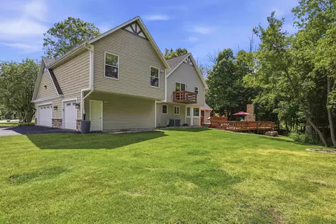 Exterior - w2530 Brookhaven Drive, Appleton, WI 54915 photo 17 of 21