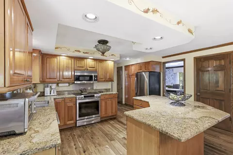 Kitchen - w2530 Brookhaven Drive, Appleton, WI 54915 photo 4 of 4