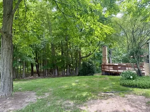 Exterior - w2530 Brookhaven Drive, Appleton, WI 54915 photo 19 of 21