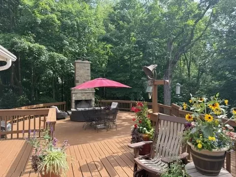Exterior - w2530 Brookhaven Drive, Appleton, WI 54915 photo 10 of 21