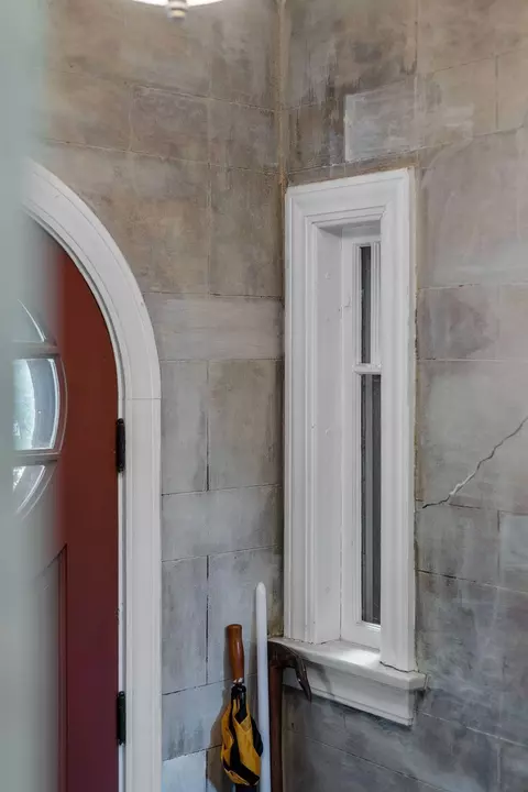 Entry Way - 536 N Meade St, Appleton, WI 54911 photo 12 of 19