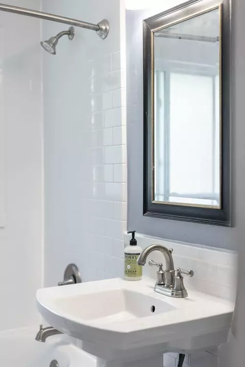 Bath - 536 N Meade St, Appleton, WI 54911 photo 6 of 8