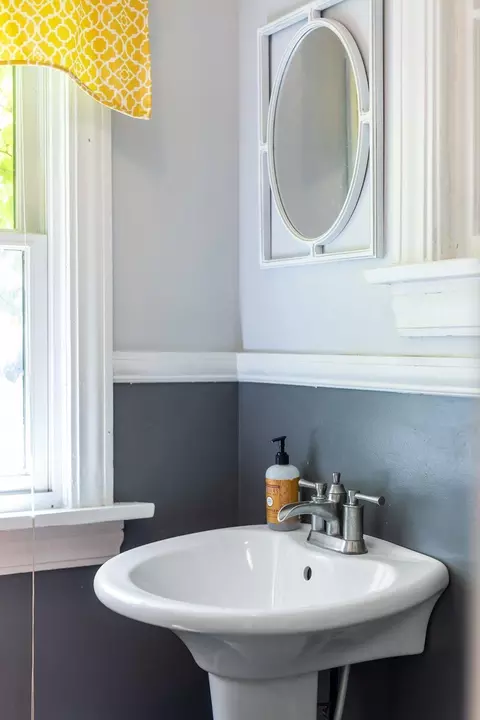Bath - 536 N Meade St, Appleton, WI 54911 photo 1 of 8