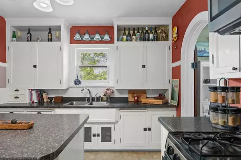 Kitchen - 536 N Meade St, Appleton, WI 54911 photo 3 of 9