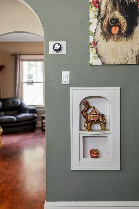 Entry Way - 536 N Meade St, Appleton, WI 54911 photo 2 of 19