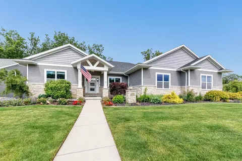 3371 Largo Ridge Ct, Green Bay, WI 54311