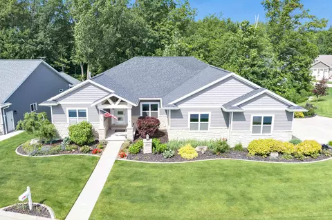 3371 Largo Ridge Ct, Green Bay, WI 54311