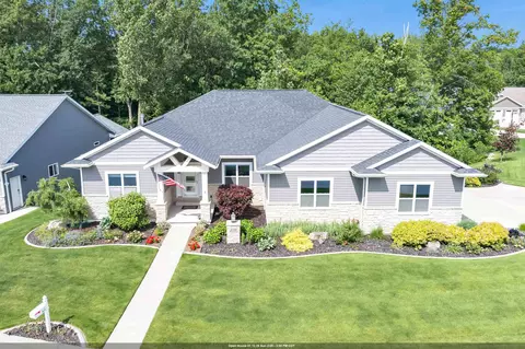 3371 Largo Ridge Ct, Green Bay, WI 54311
