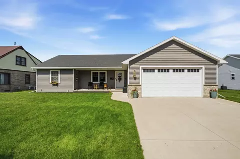 312 N John St, Kimberly, WI 54136