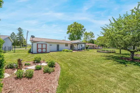 Exterior - 3600 E Newberry St, Appleton, WI 54915 photo 4 of 5