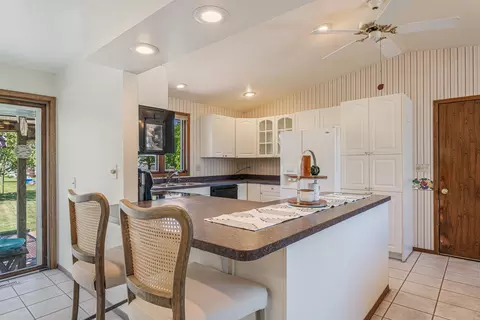Kitchen - 3600 E Newberry St, Appleton, WI 54915 photo 4 of 5