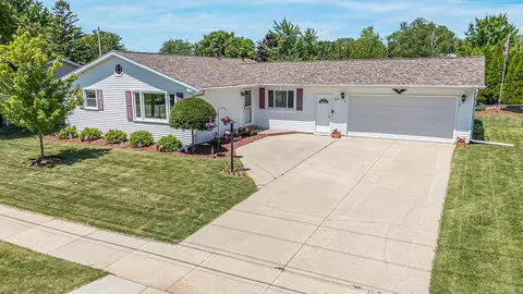 View/Area - 3600 E Newberry St, Appleton, WI 54915 photo 1 of 9